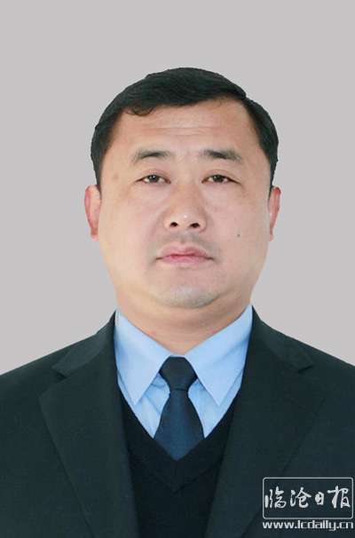 李胤融.jpg