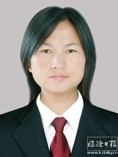 罗文英.jpg