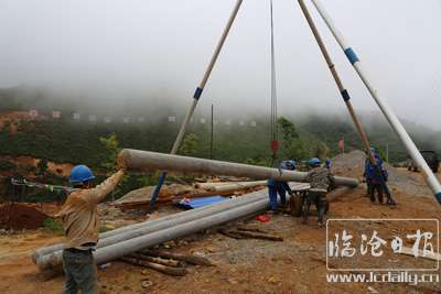 电力扶贫项目建设高效推进.jpg