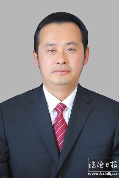 黄滢林.jpg