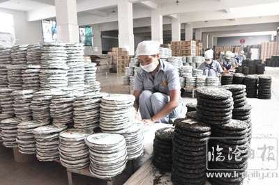 07-7手工棉纸包装.jpg